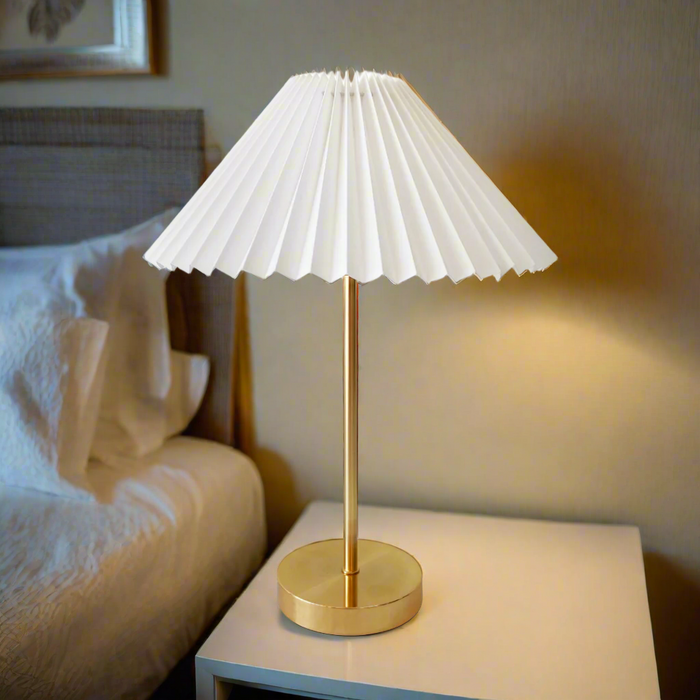 LIORA Elegant Bedside Table Lamp with Wood&TC Shade – E27, 25W Max